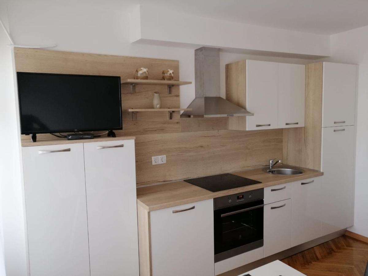 Apartments Leptiric Ποντστράνα Εξωτερικό φωτογραφία