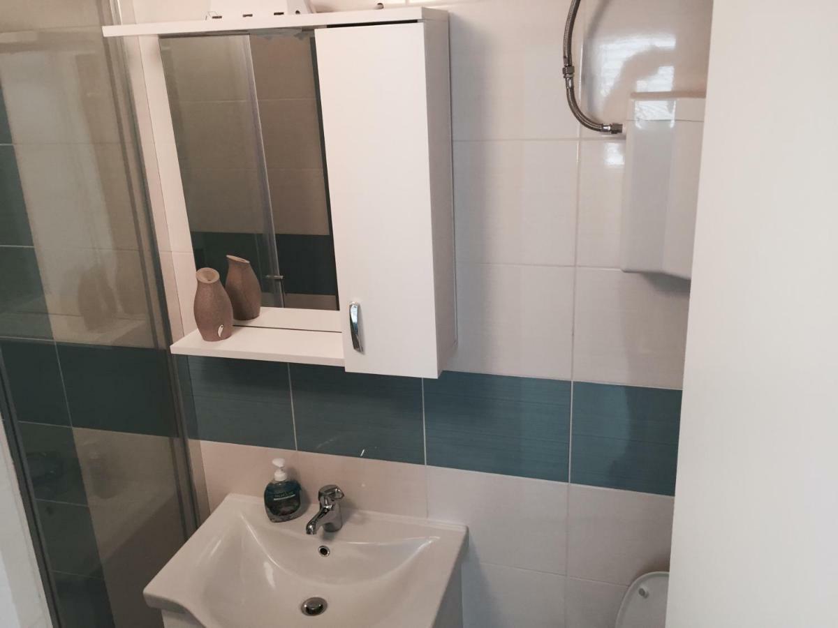 Apartments Leptiric Ποντστράνα Εξωτερικό φωτογραφία